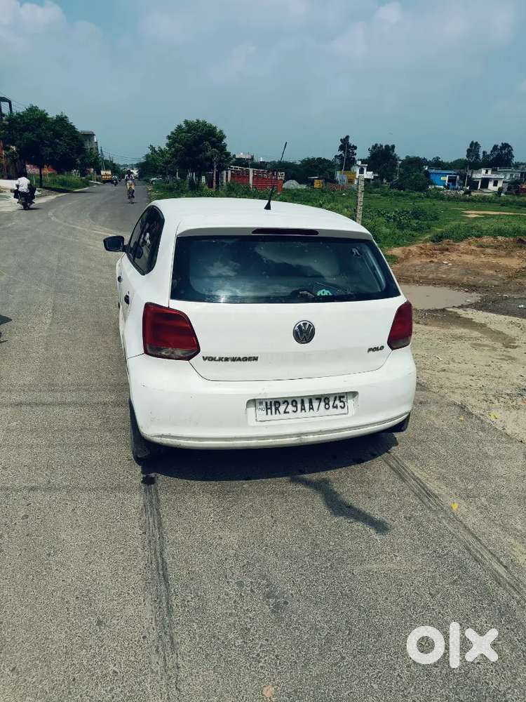 Volkswagen Polo Breeze 2011