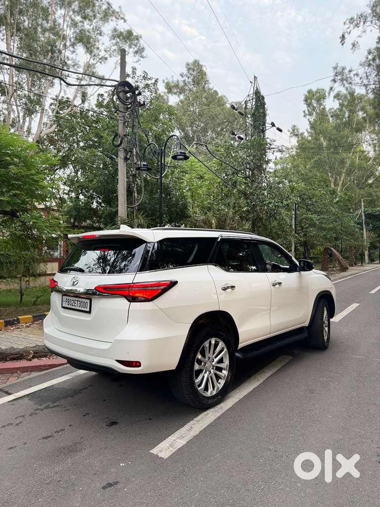 Toyota Fortuner 2023 4x4 Automatic