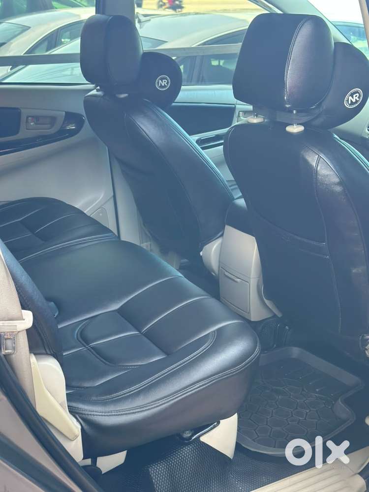 Toyota Innova 2.5 G (diesel) 8 Seater, 2013, Diesel