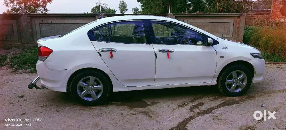 Honda City Hybrid Ehev 2010