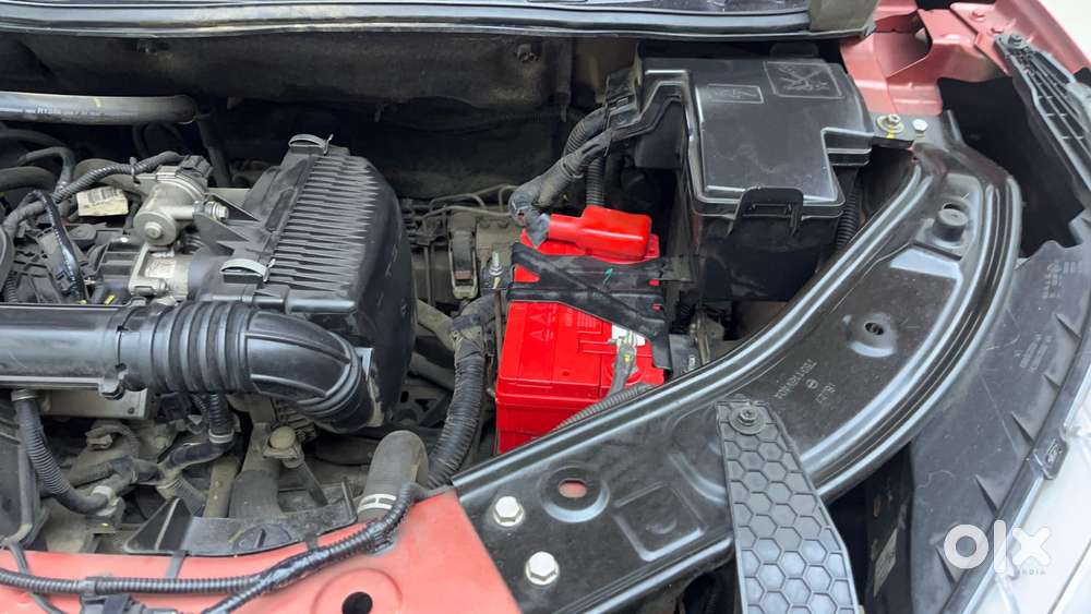Nissan Magnite 1.0 Xv Dual Tone, 2023, Petrol