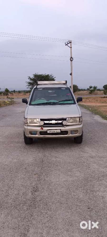 Chevrolet Tavera 2011 Diesel 180000 Km Driven