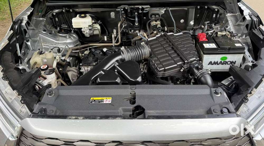 Toyota Innova Hycross 2.0 Zx Hybrid 7 Str, 2025, Petrol