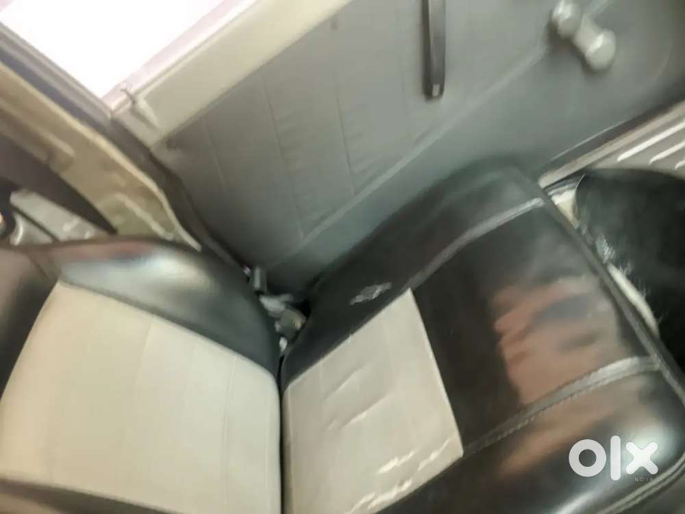 Maruti Suzuki Omni 2006 Petrol 20000 Km Driven