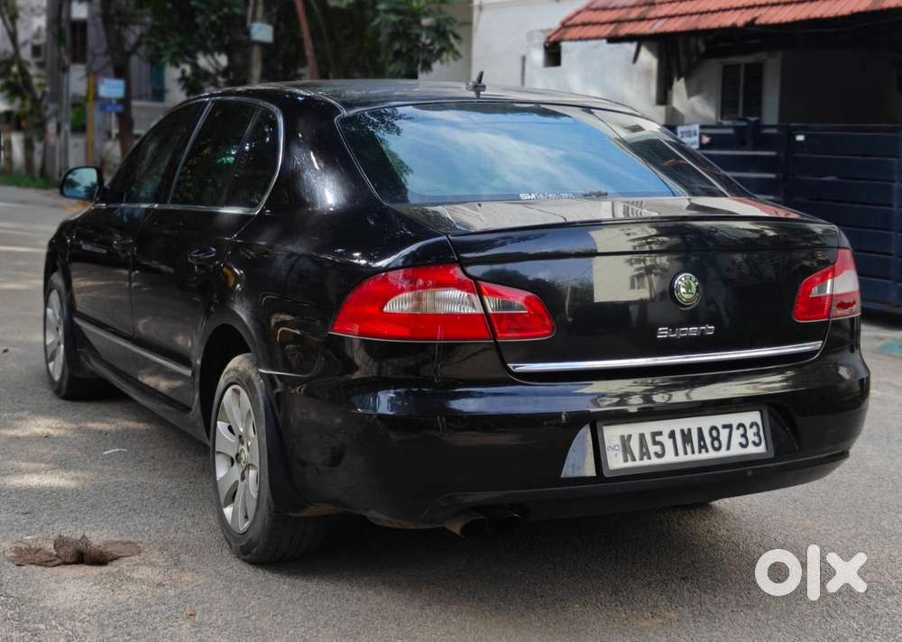 Skoda Superb 1.8 Elegance Tsi At, 2011, Petrol