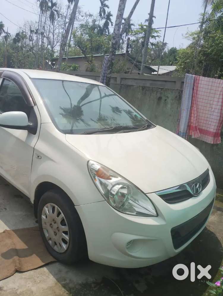Hyundai New I20 2013 Petrol 100000 Km Driven