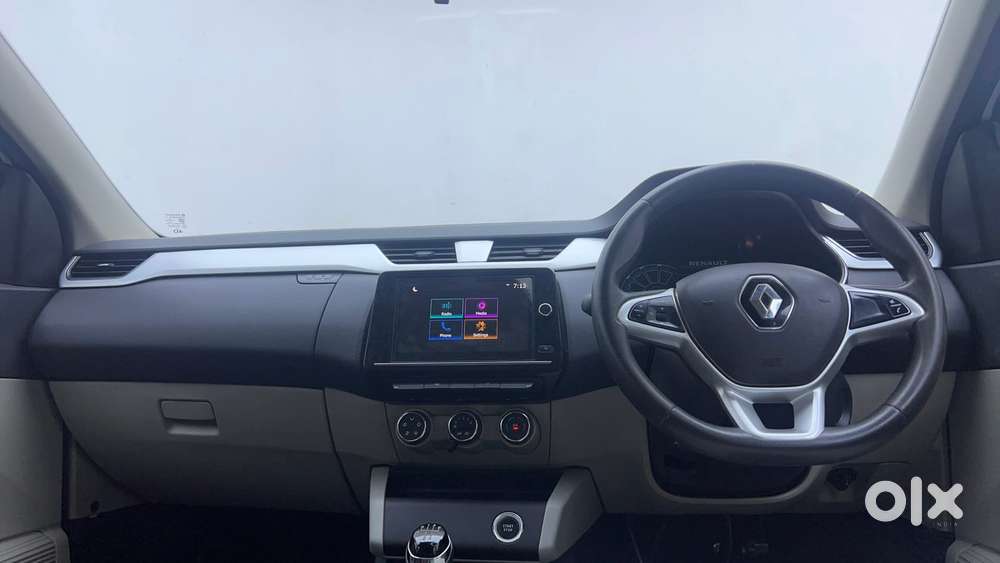 Renault Triber Rxz, 2022, Petrol