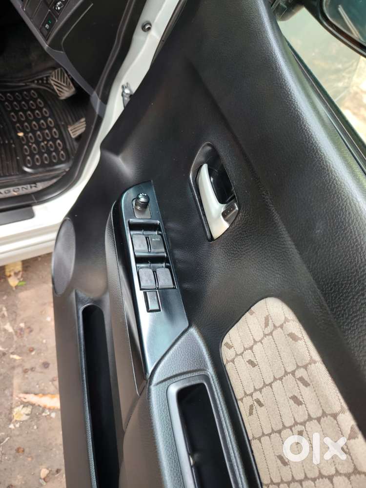 Maruti Suzuki Wagon R Stingray Amt Vxi Optional, 2017, Petrol