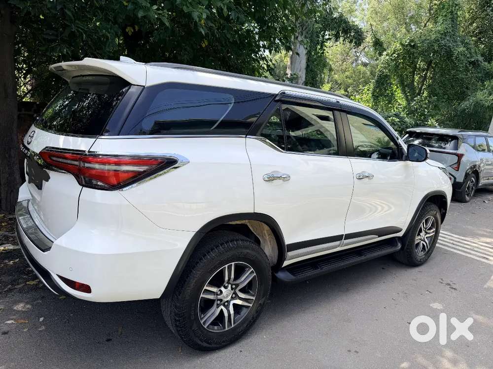 Toyota Fortuner 2023 Diesel Automatic