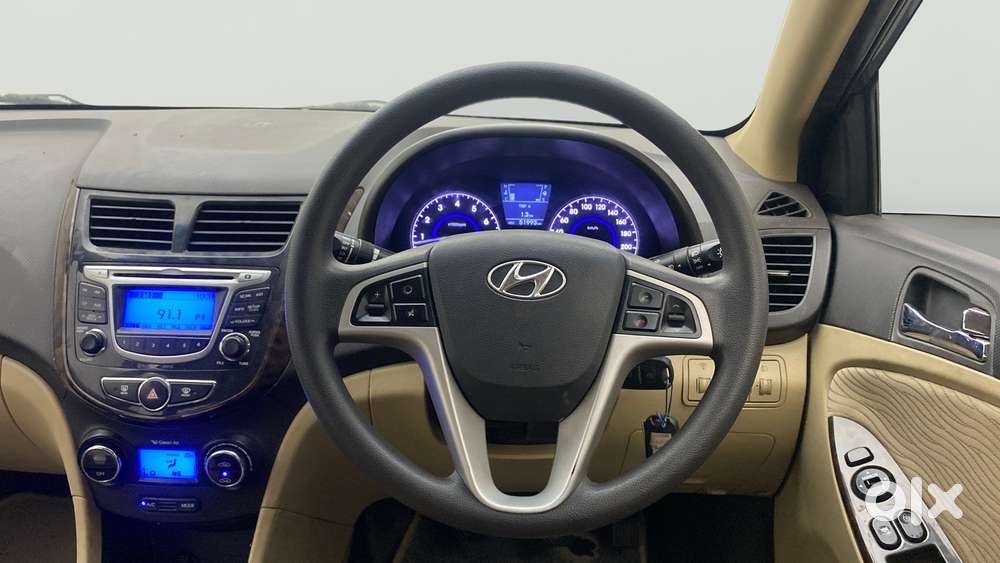 Hyundai Verna Fluidic 1.6 Vtvt Sx, 2013, Petrol