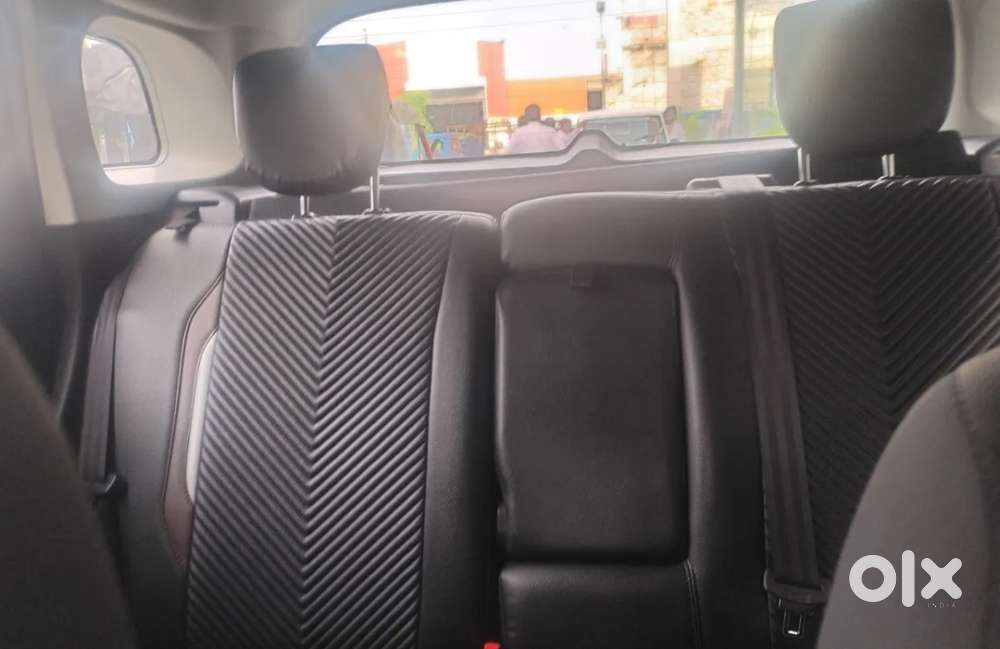 Maruti Suzuki Vitara Brezza 1.5 Vxi, 2025, Petrol