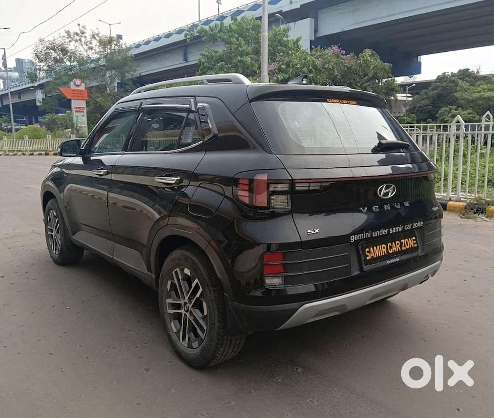 Hyundai Venue 1.0 Sx (o) Turbo Dct, 2023, Petrol