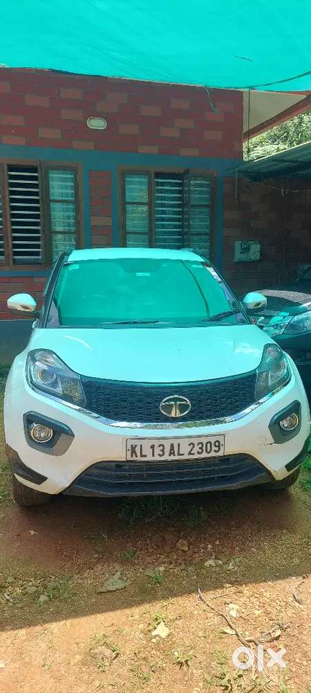 Tata Nexon 2017 Petrol