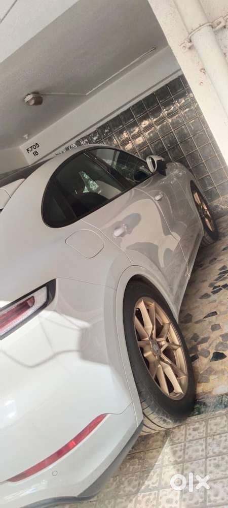 Porsche Cayenne Coupe Platinum Edition, 2024, Petrol