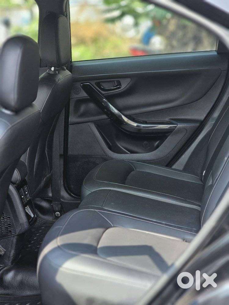 Tata Nexon 1.2 Revotron Xza Plus, 2023, Petrol