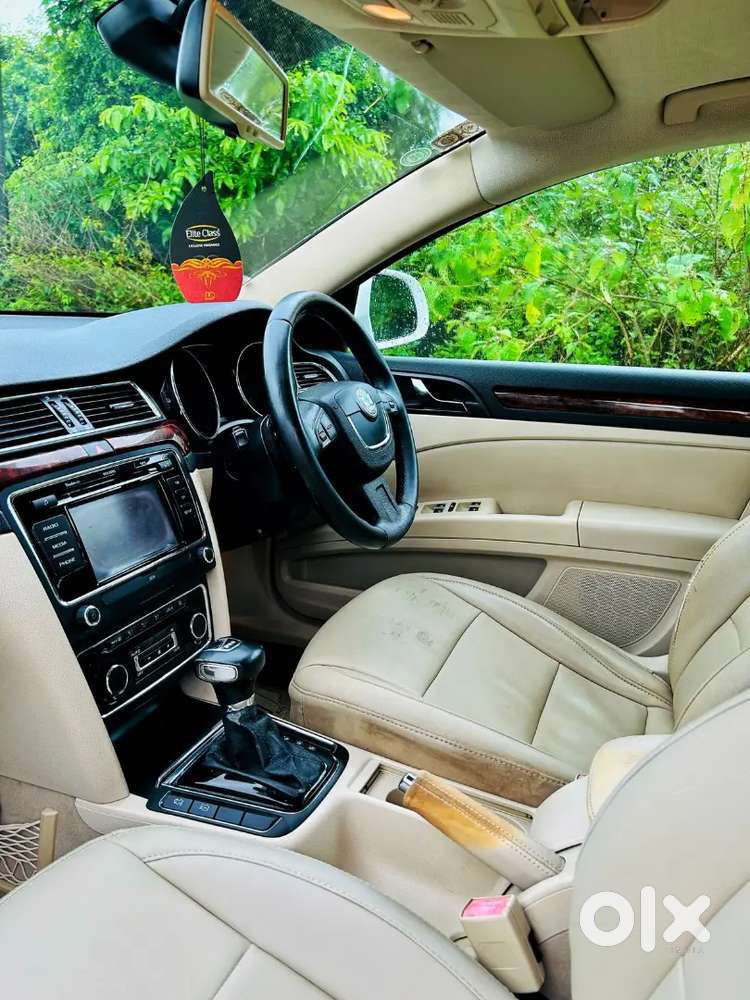 Skoda Superb 2012 Petrol Automatic Variant