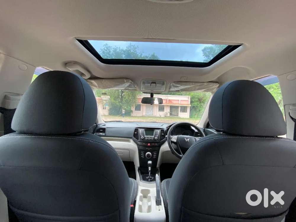 Mahindra Xuv300 W6 Amt Diesel, 2023, Diesel