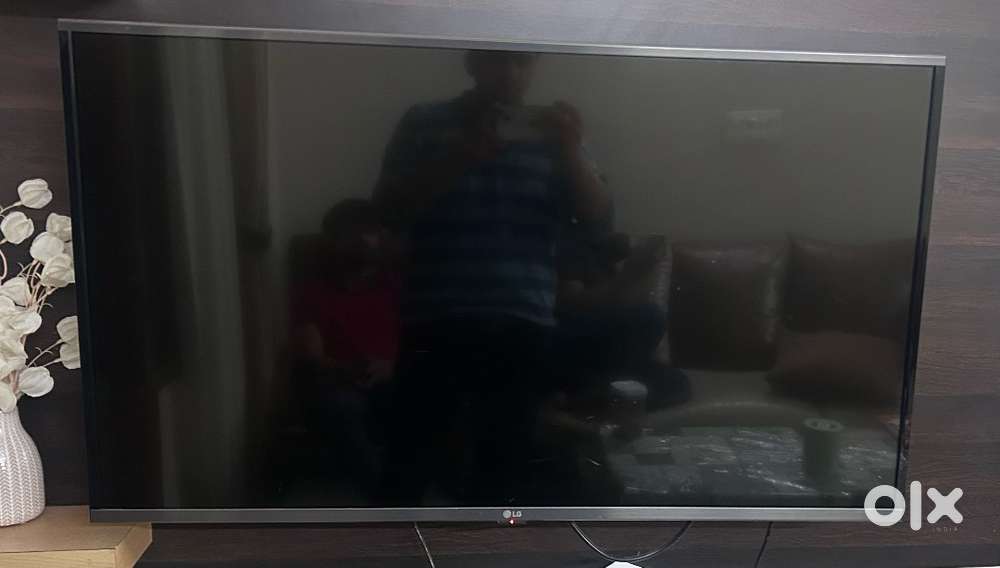 LG Smart TV web OS 43 inch