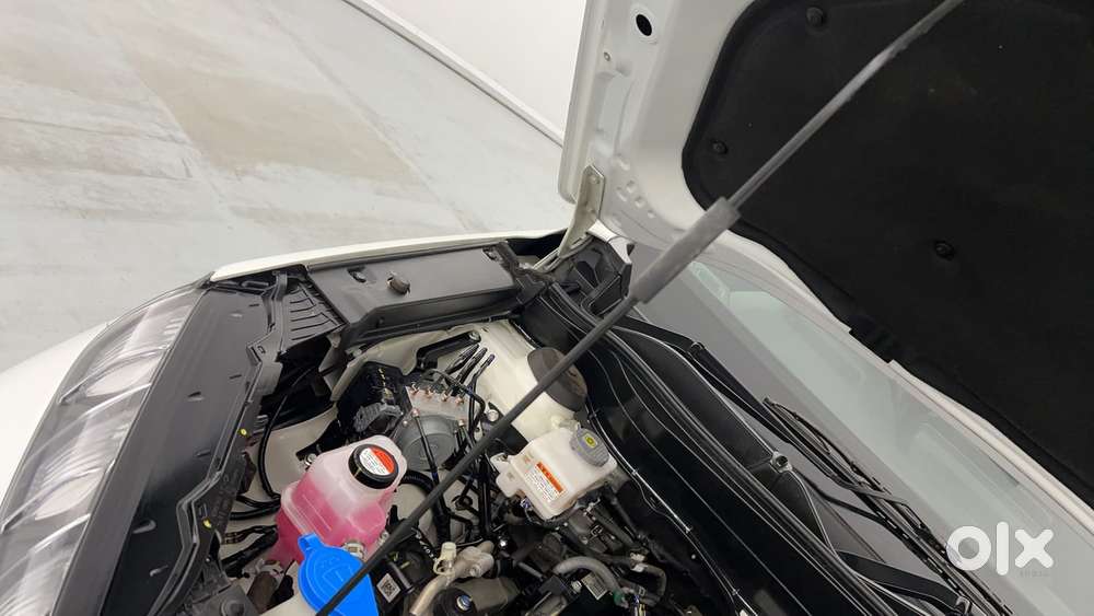 Maruti Suzuki Grand Vitara 1.5 Alpha Plus Intelligent Hybrid Ecvt, 2..