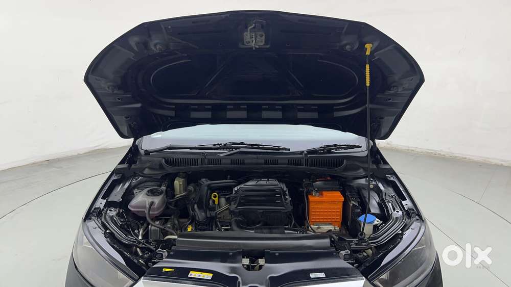 Skoda Slavia Active 1.0l Tsi Mt, 2022, Petrol