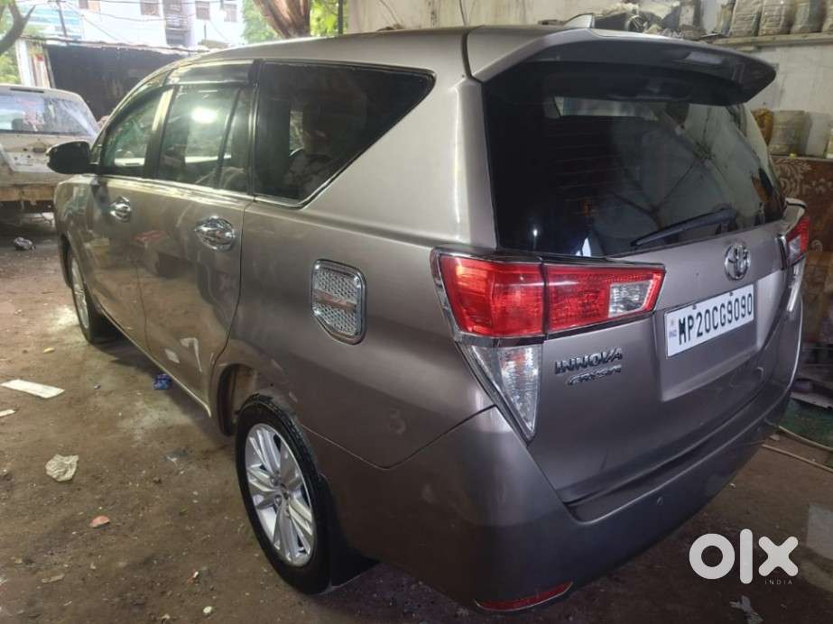 Toyota Innova Crysta 2.8 Gx At, 2017, Diesel