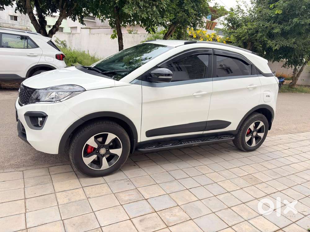 Tata Nexon 1.2 Revotron Xz Plus, 2019, Petrol