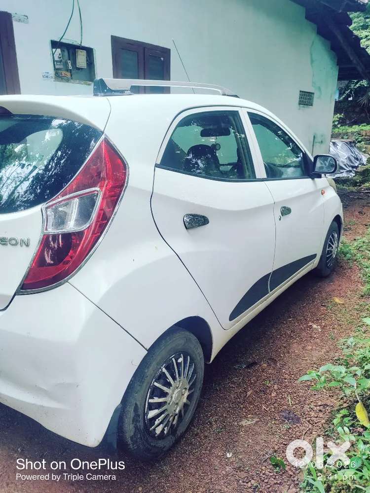 Hyundai Eon 2017 Petrol 130000 Km Driven