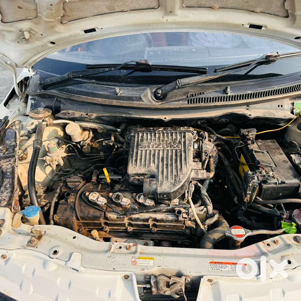Maruti Suzuki Swift 2015 Petrol +cng