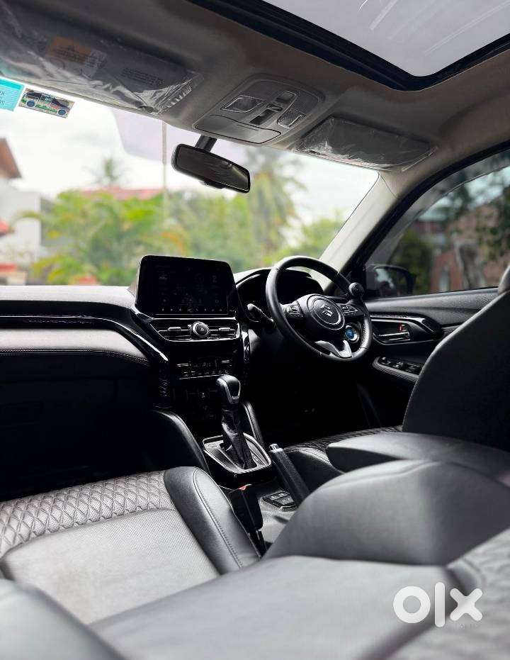 Maruti Suzuki Grand Vitara 1.5 Alpha Smart Hybrid At, 2023, Petrol