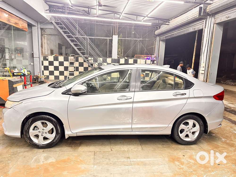 Honda City Hybrid Ehev 2016 Cng & Hybrids 100000 Km Driven