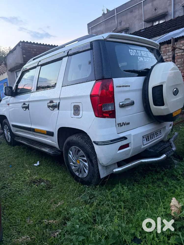 Urgently Sell Mahindra Tuv 300 T6+  2015 With Lifetime Tax