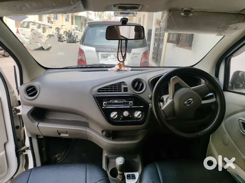 Datsun Redigo 2017 Manual