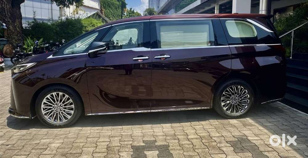 Lexus Lm 350h 7 Str Vip, 2025, Petrol