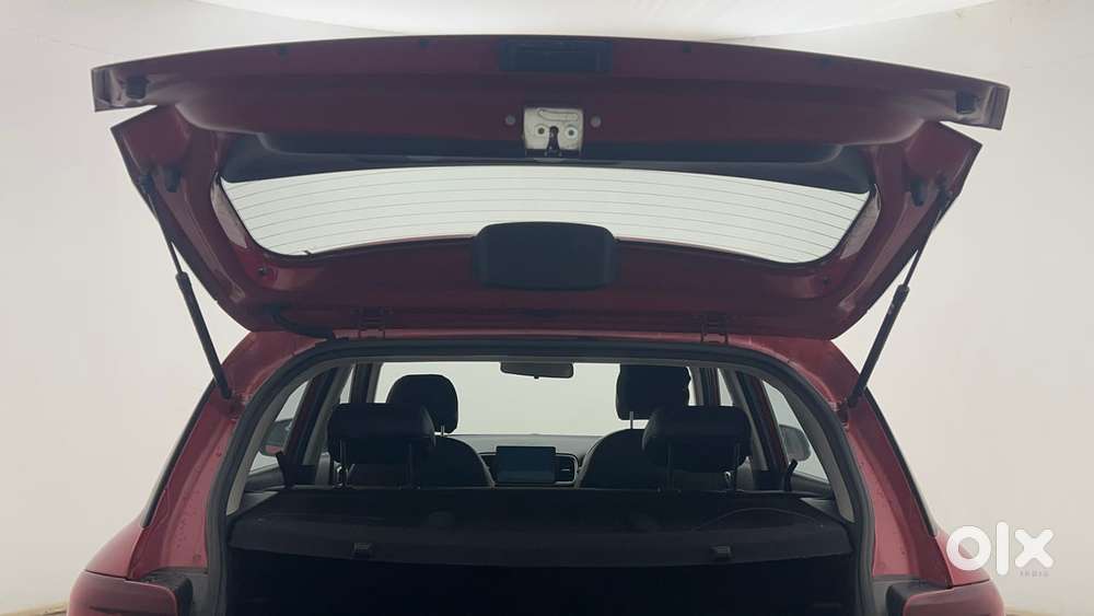 Hyundai Venue 1.2 S Plus, 2022, Petrol