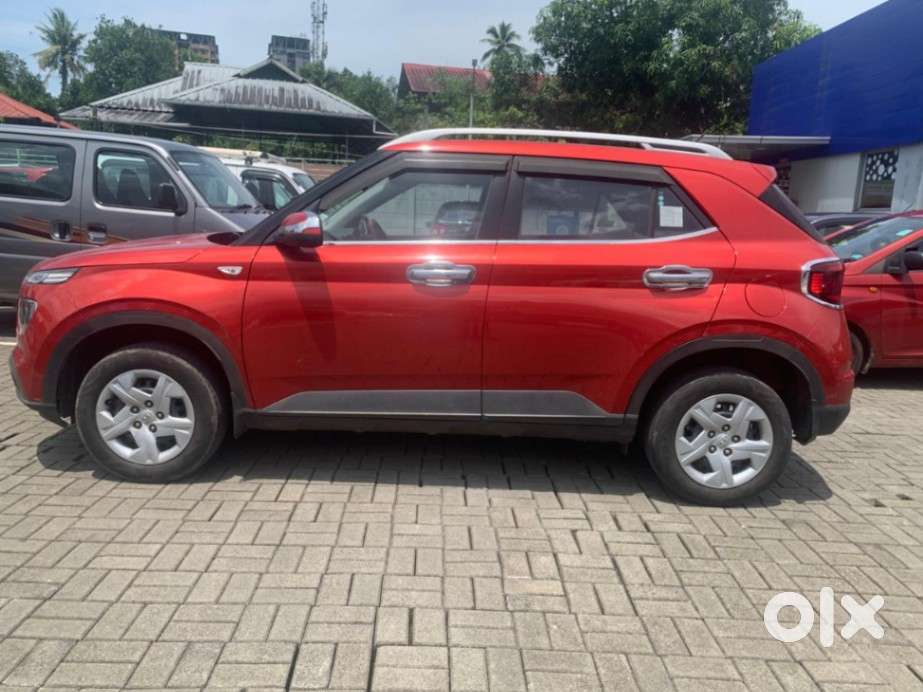 Hyundai Venue S Turbo Dct, 2019, Petrol