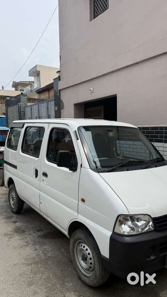 Maruti Suzuki Eeco 2024 Cng & Hybrids Well Maintained