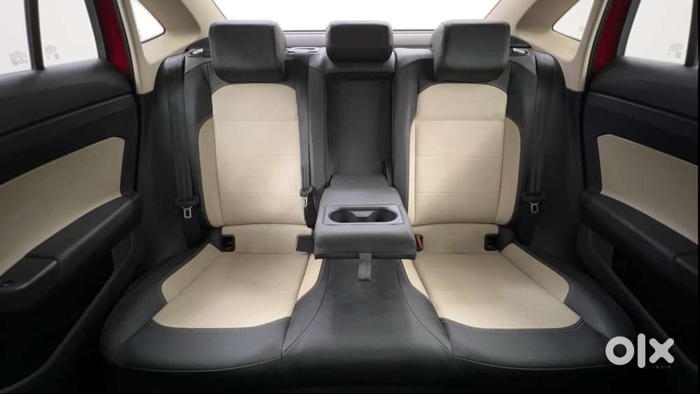 Skoda Slavia Style 1.0l Tsi At, 2024, Petrol