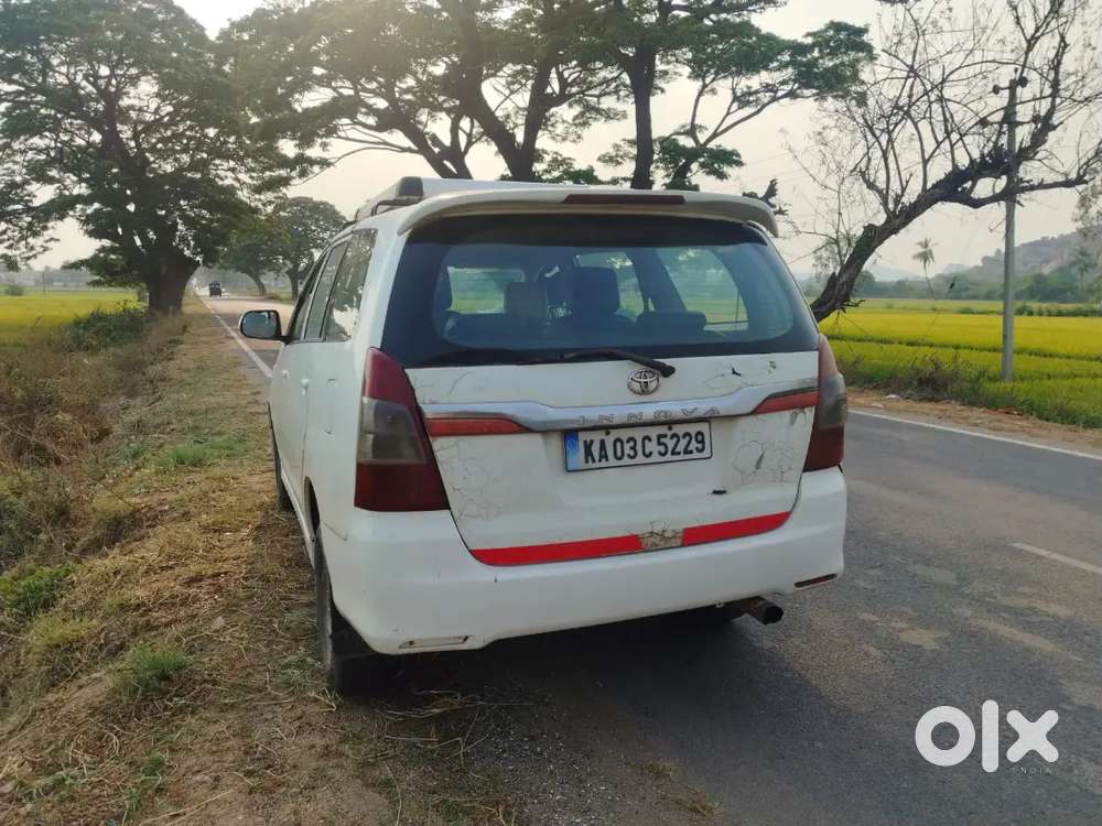 Toyota Innova 2006 Diesel Well Maintained