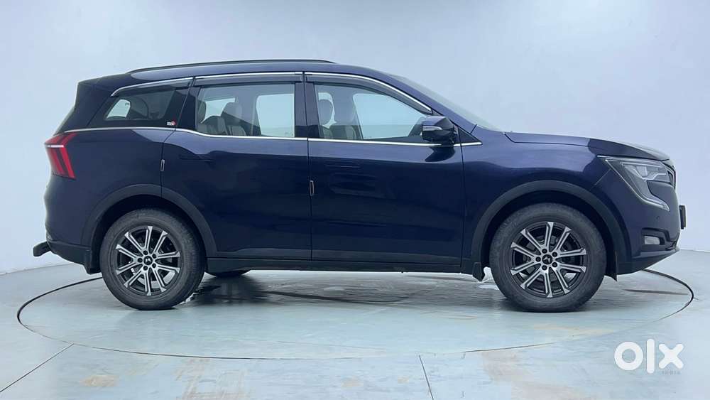 Mahindra Xuv700 2.0 Ax 7 Petrol At Str, 2024, Petrol