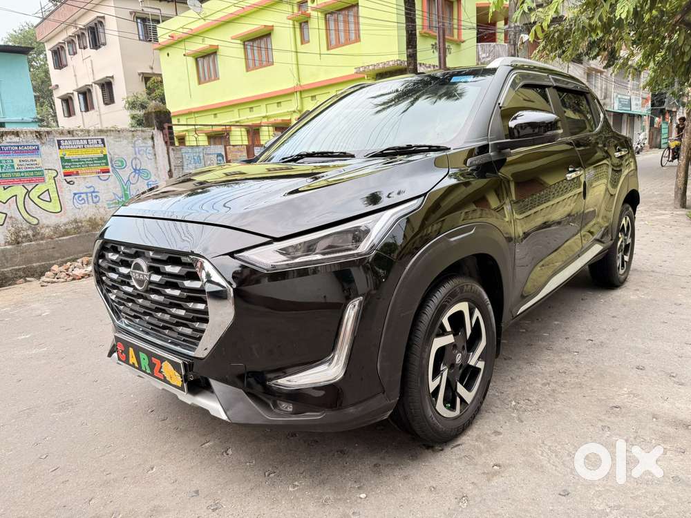 Nissan Magnite 1.0 Xv Premium, 2023, Petrol