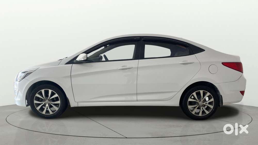 Hyundai Verna 1.6 Vtvt Sx, 2017, Petrol