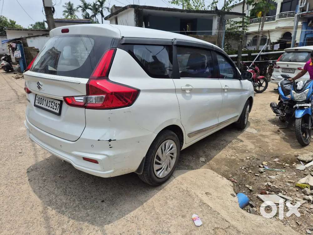 Maruti Suzuki Ertiga Vxi 2023