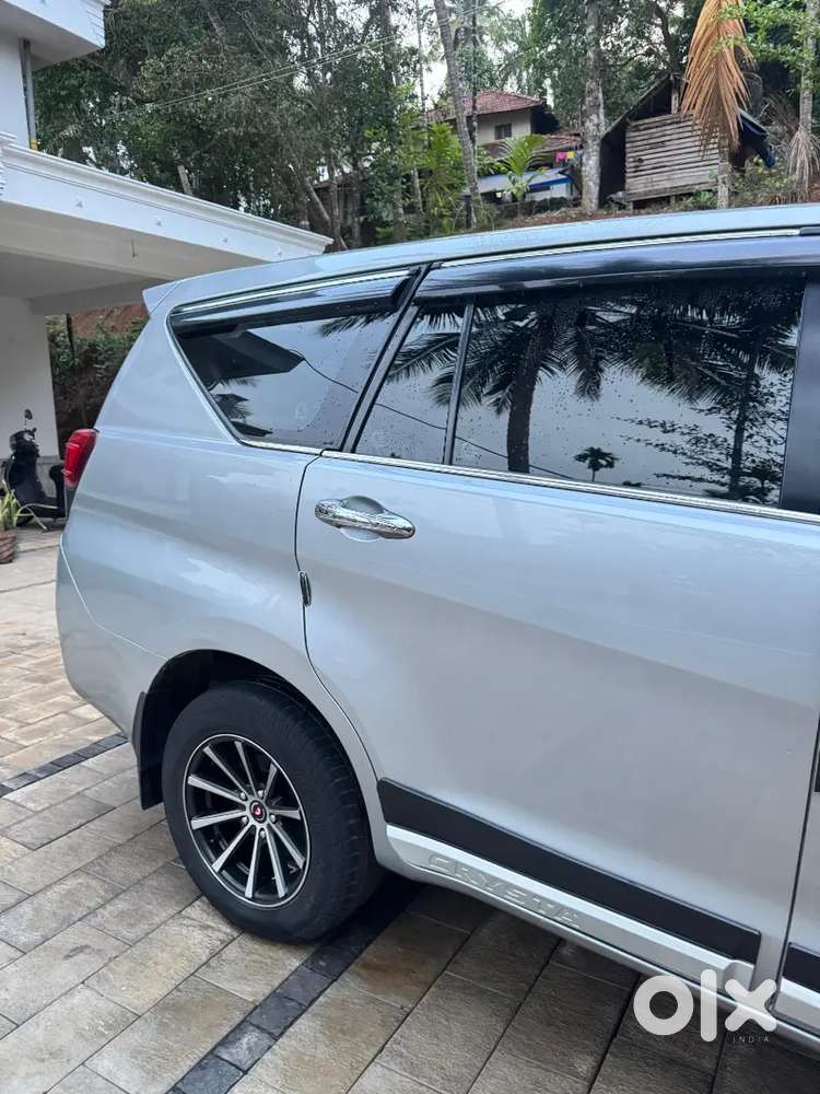 Toyota Innova Crysta 2018 G 7