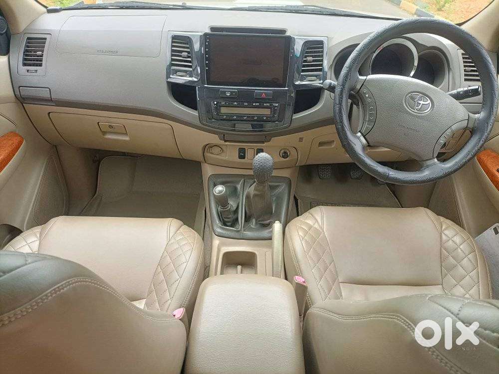 Toyota Fortuner 3.0 4x4 Manual, 2011, Diesel