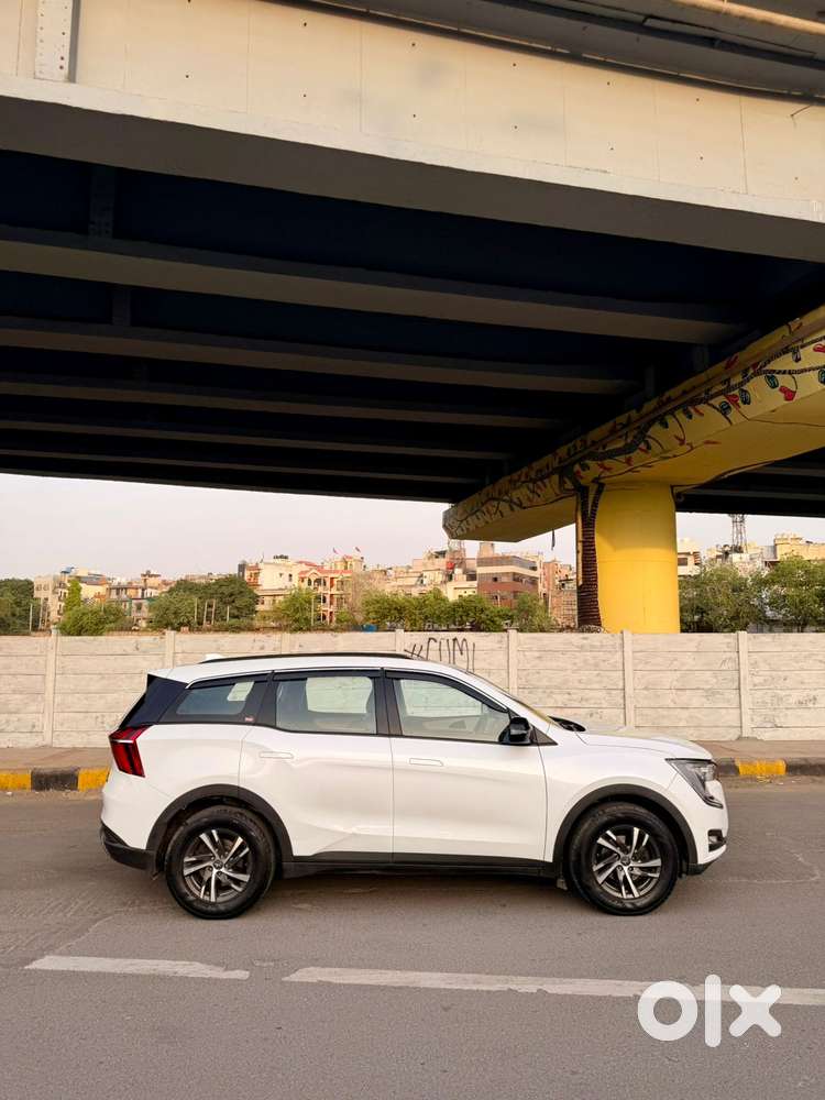 Mahindra Xuv700 2.2 Ax 5 Diesel At 7 Str, 2022, Diesel