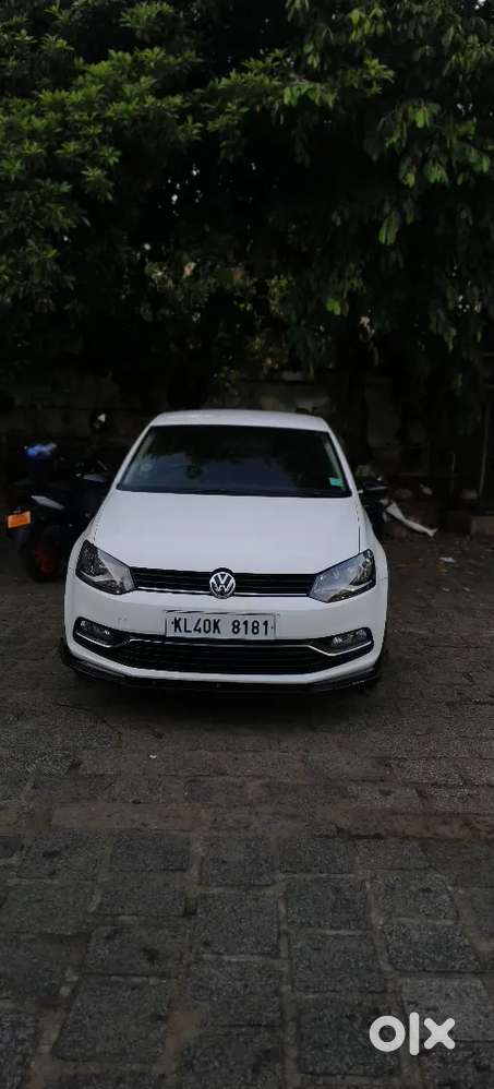Volkswagen Polo 2015 Petrol 130000 Km Driven