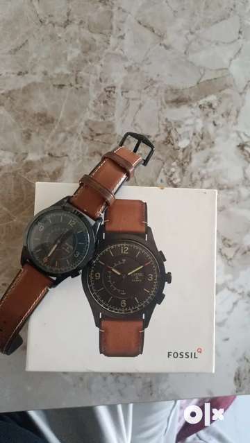 Fossil q activist on sale