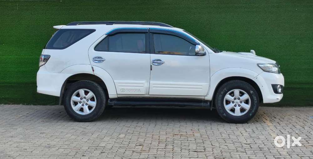 Toyota Fortuner, 2011, Diesel