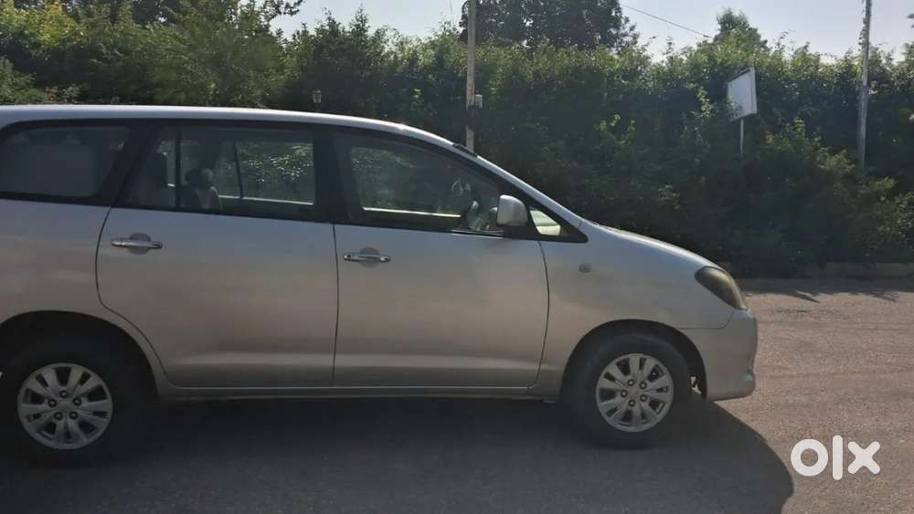 Toyota Innova 2.5 Ev Ms 8 Str Bsiv, 2011, Diesel