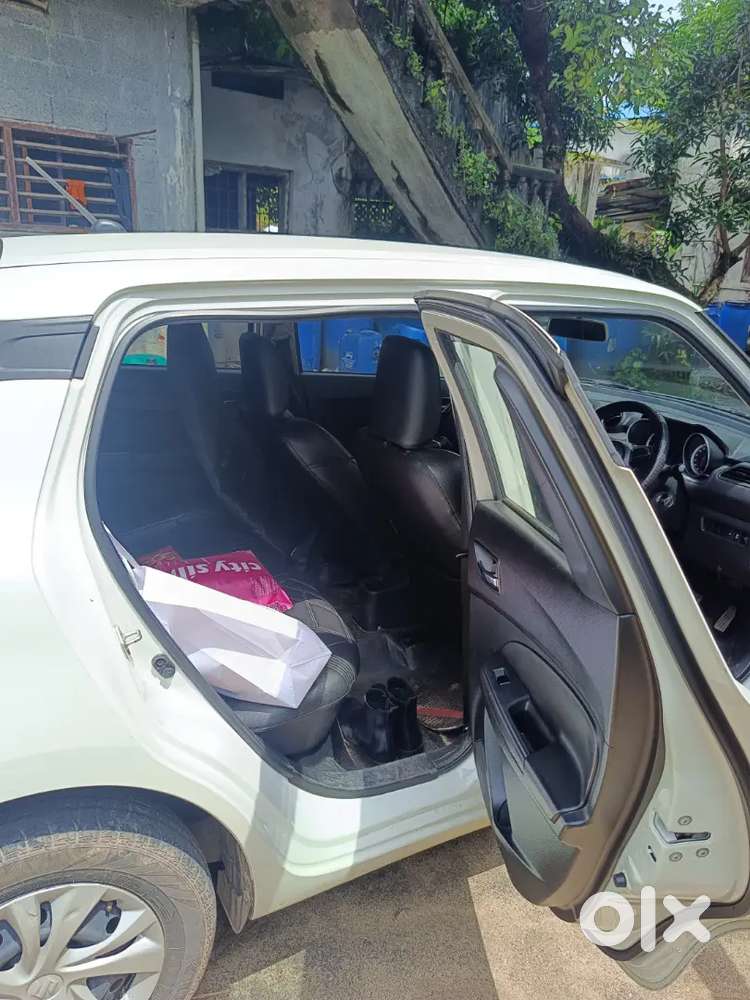 Maruti Suzuki Swift 2024 Petrol Automatic Vxi Ags